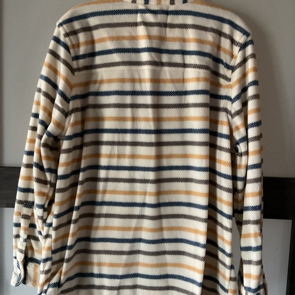 NWOT- Women’s striped button fleece shacket - Picture 2 of 2